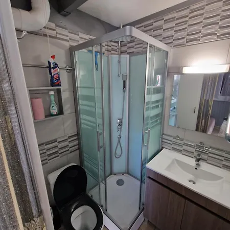 T2 500m De La Apartmán