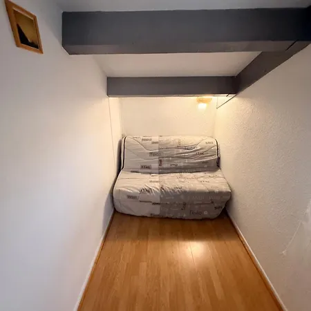 Apartament T2 500m De La